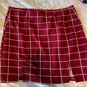 red/maroon checkered pattern skirt with from slit